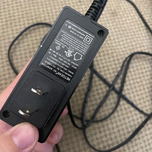 Net gear AC1900 WiFi cable modem router - Picture 6 of 7